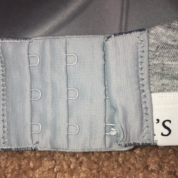 Victoria's Secret t-shirt lightly lined wireless gray/white bra size 32D… - Picture 6 of 7